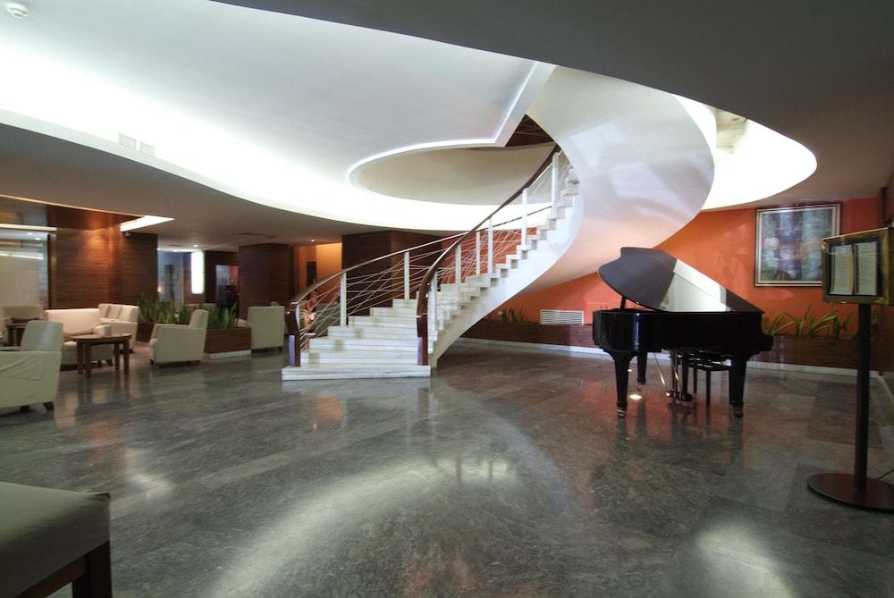 The Preluna Hotel 4*